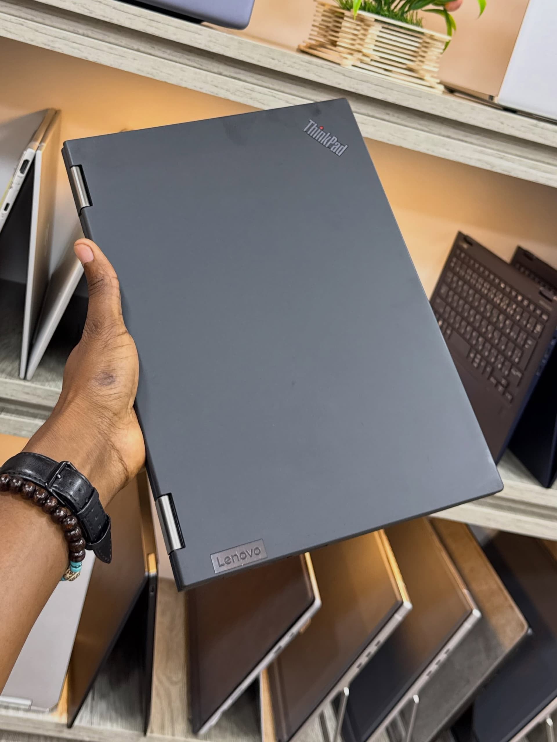 Image galerie pour Lenovo Thinkpad X13  Yoga Gen 2 2