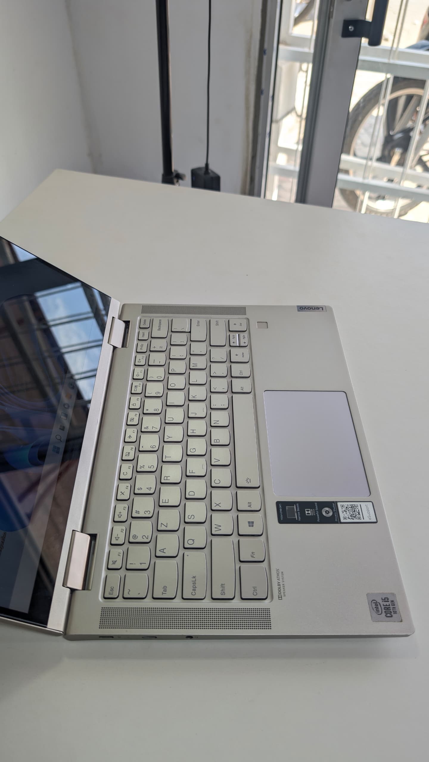 Image galerie pour Lenovo Yoga C740 x360 4