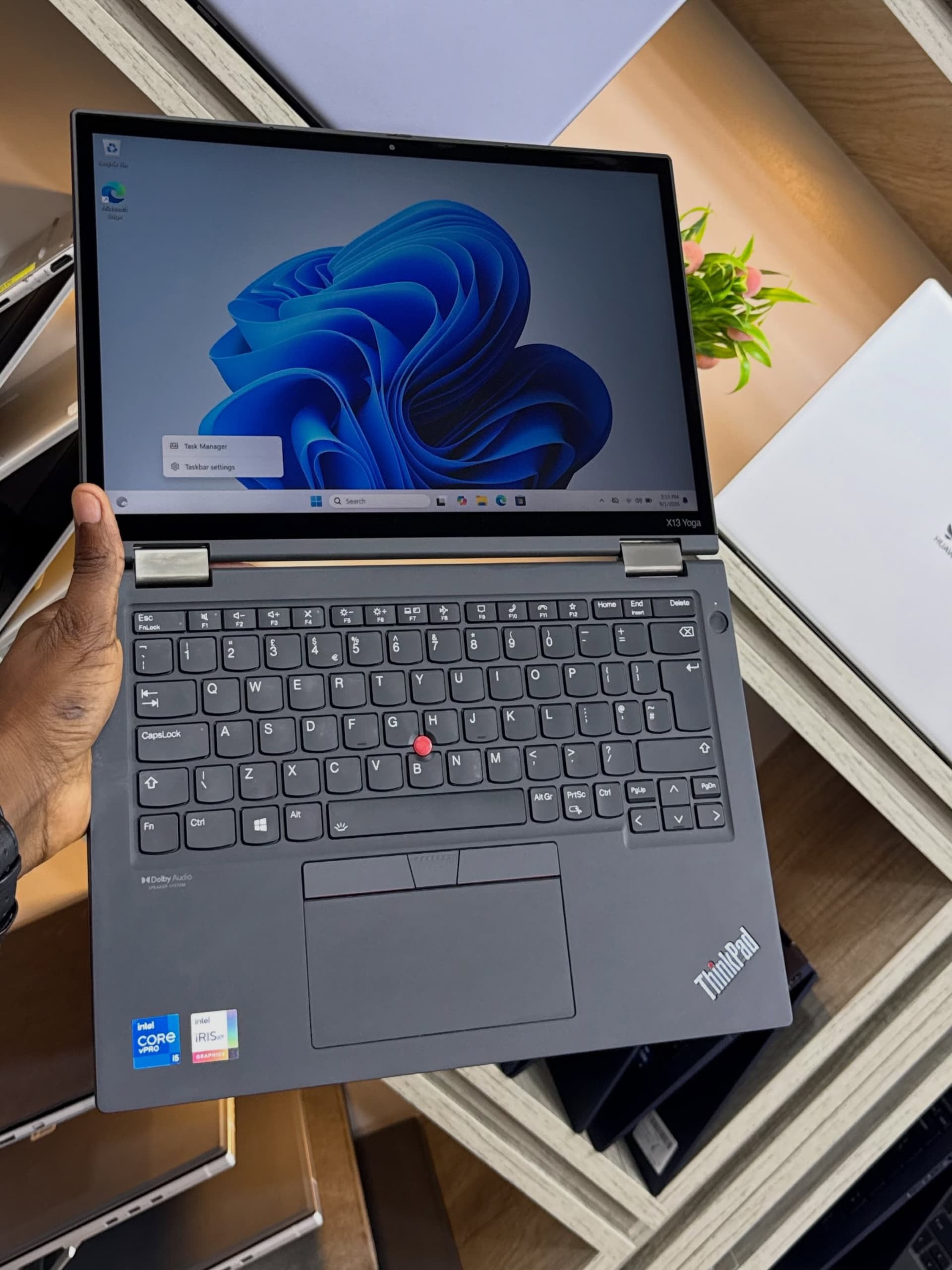 Image galerie pour Lenovo Thinkpad X13  Yoga Gen 2 3