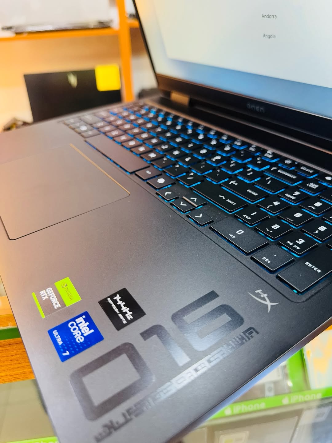 Image galerie pour OMEN GAMING Laptop 16-am0xxx 4
