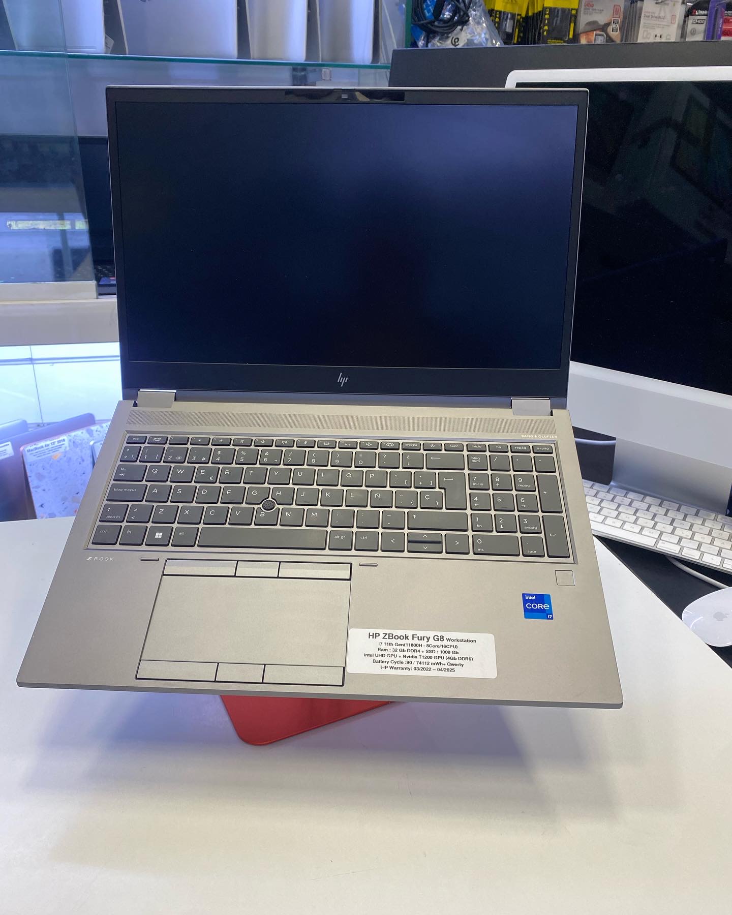 Image galerie pour HP ZBOOK Fury G8 1