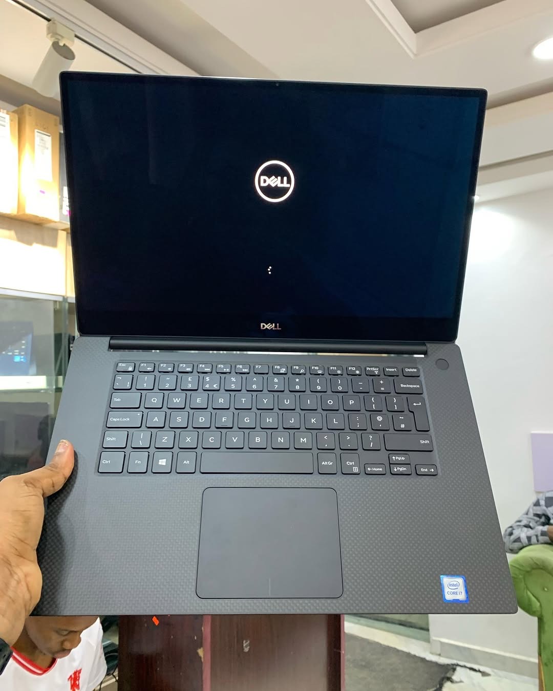Image galerie pour DELL XPS 15 9550 1
