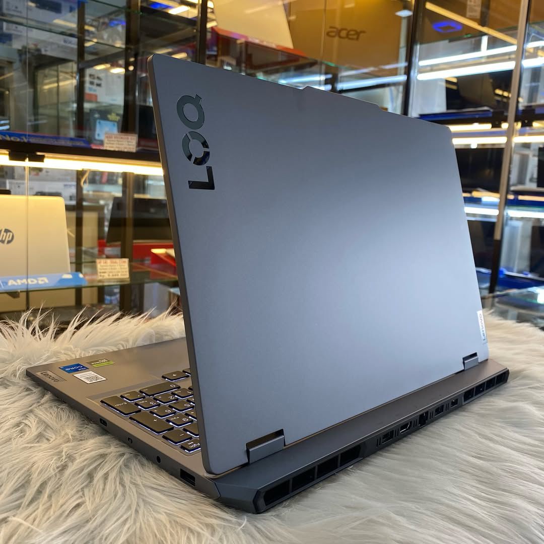 Image galerie pour Lenovo LOQ 15IRX10 3
