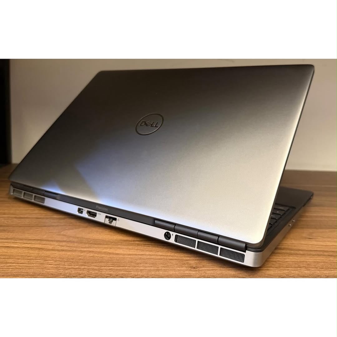 Image galerie pour Mobile WorkStation Précision Gaming 7550 4