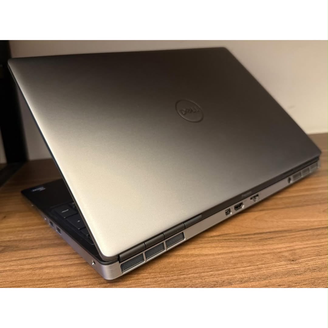 Mobile WorkStation Précision Gaming 7560