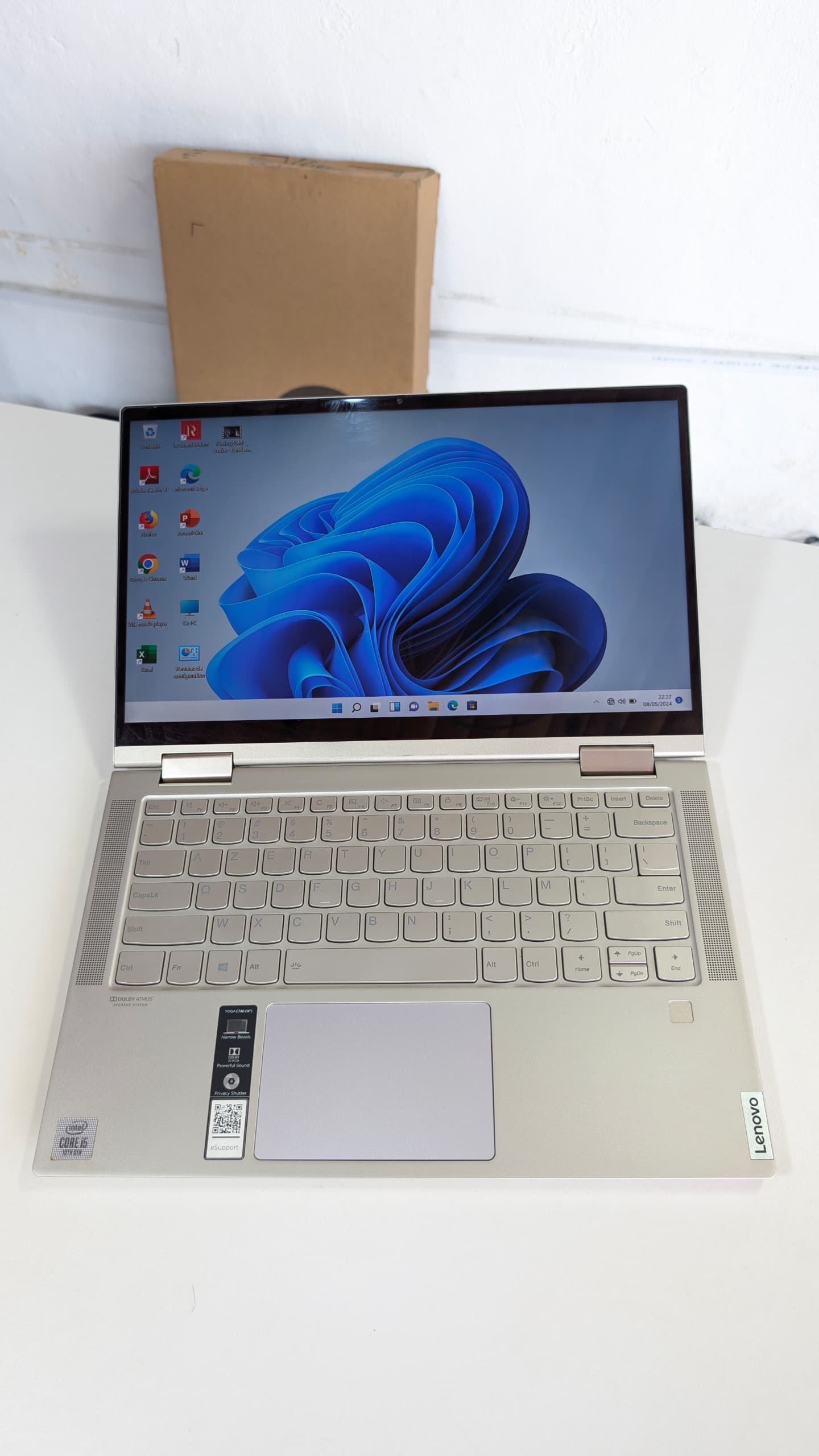 Image galerie pour Lenovo Yoga C740 x360 1