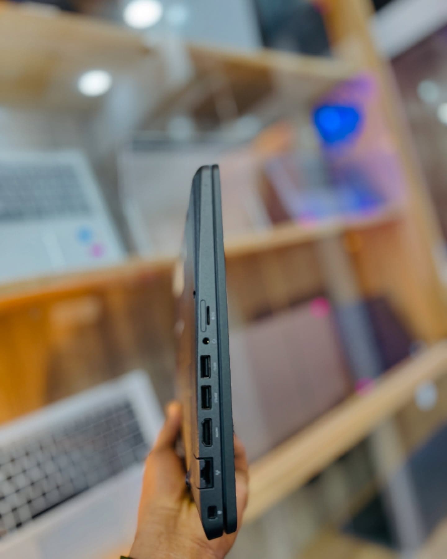 Image galerie pour DELL latitude 5500 3