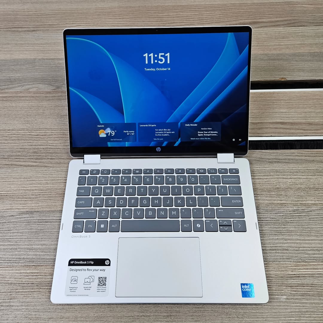 Image galerie pour HP OmniBook 5  laptop AI 16-ag1xxx  Année 2026 6