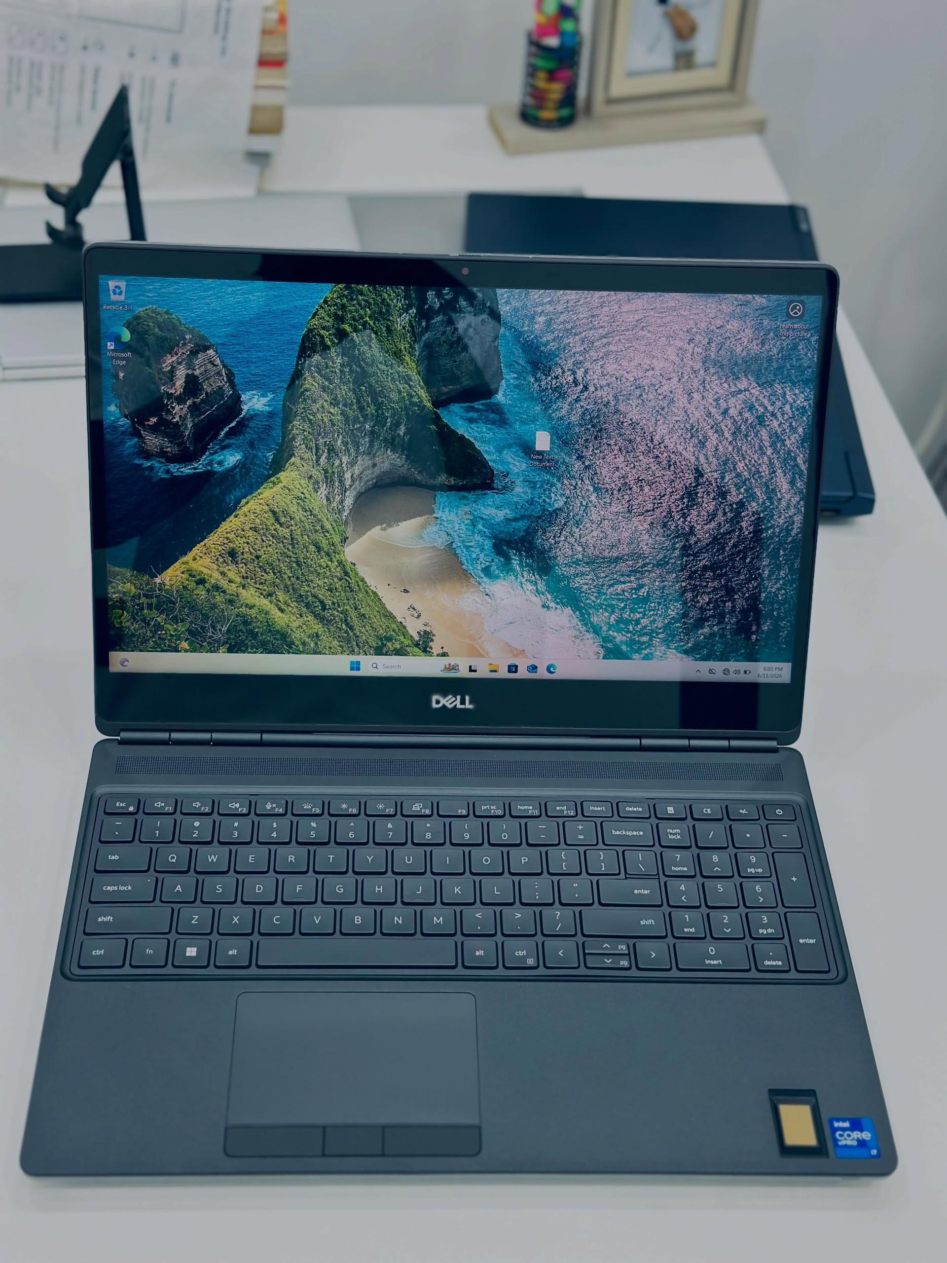 Image galerie pour Mobile WorkStation Précision Gaming 7560 3